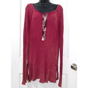 Tru Self long sleeve Red thermal top with a plaid henley placket